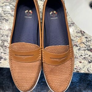Cole Haan Womens loafers 10.5 good condition worn 3-4 times